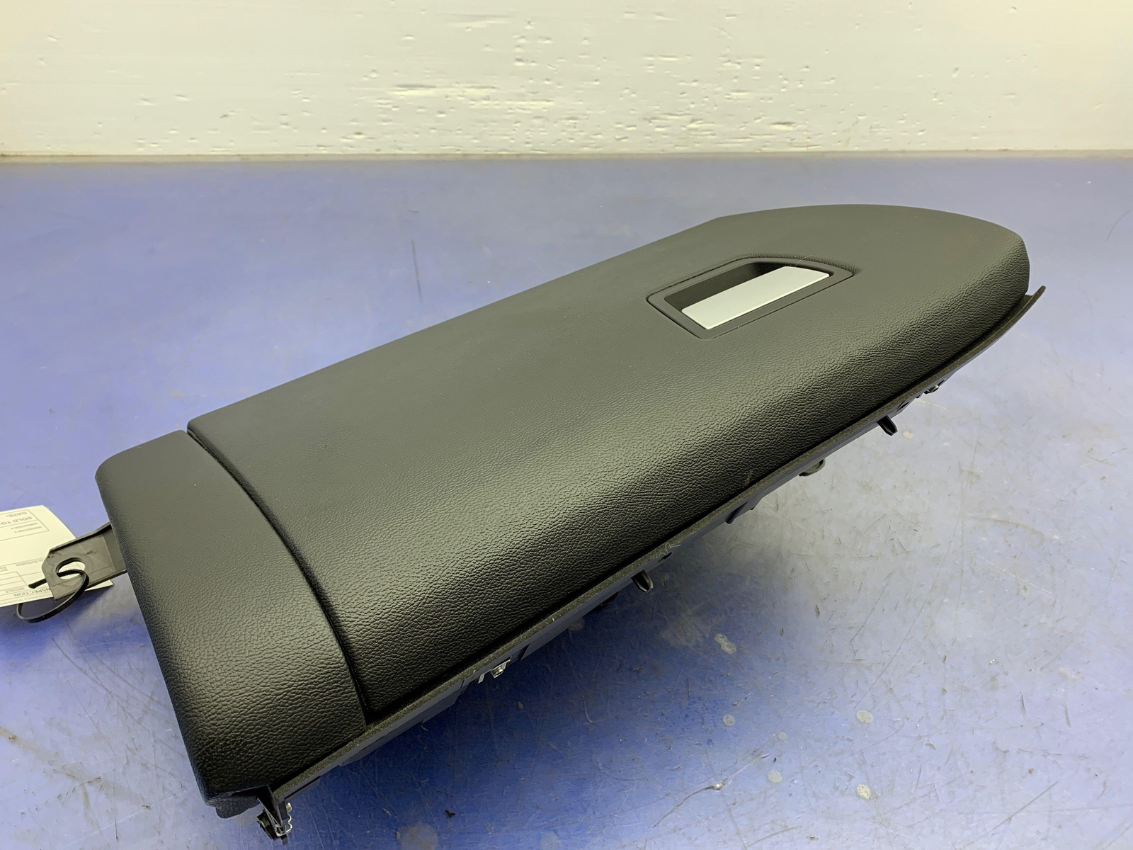 2014 - 2017 MASERATI GHIBLI OEM RIGHT FRONT DASH GLOVE BOX ASSEMBLY 60019274