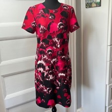 TOMMY HILFIGER SHEAT DRESS NWOT IN RED AND BLACK  W/FLOWERS ROMANTIC CLASSIC