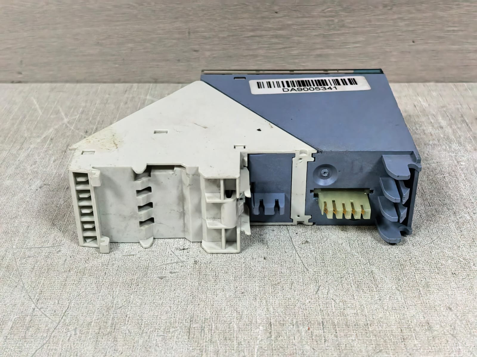 Siemens PTM1-2U10 SIEMENS PTM1-2U10 MEASURED VALUE MODULE 9
