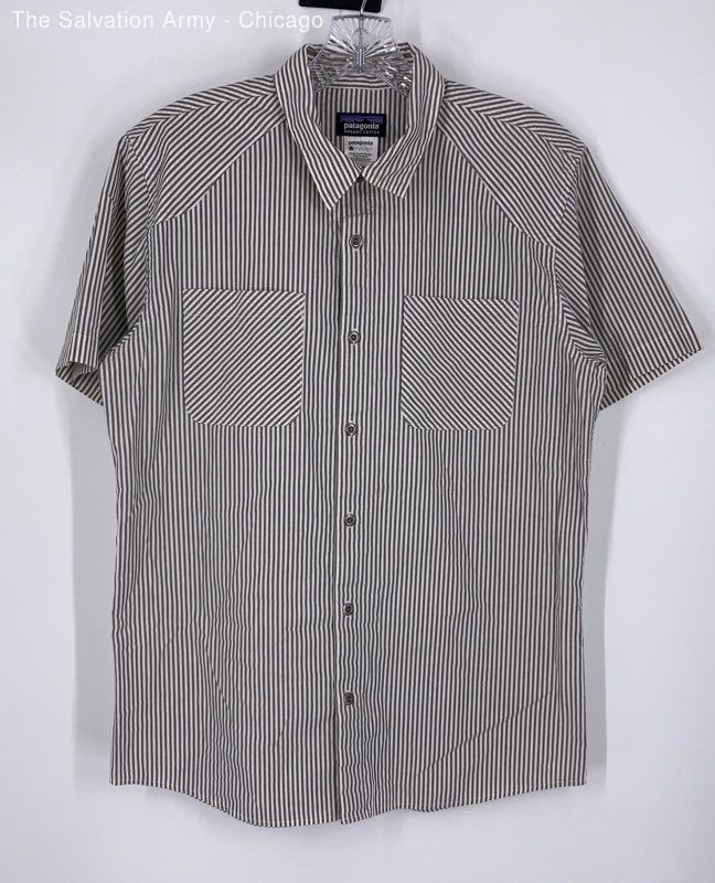 Patagonia Mens White & Gray Striped Short Sleeve Button-Up Shirt Size Medium