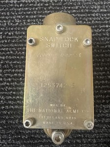 NATIONAL ACME CO.  D200NP-B-45A2 SNAP LOCK SWITCH (item #47)