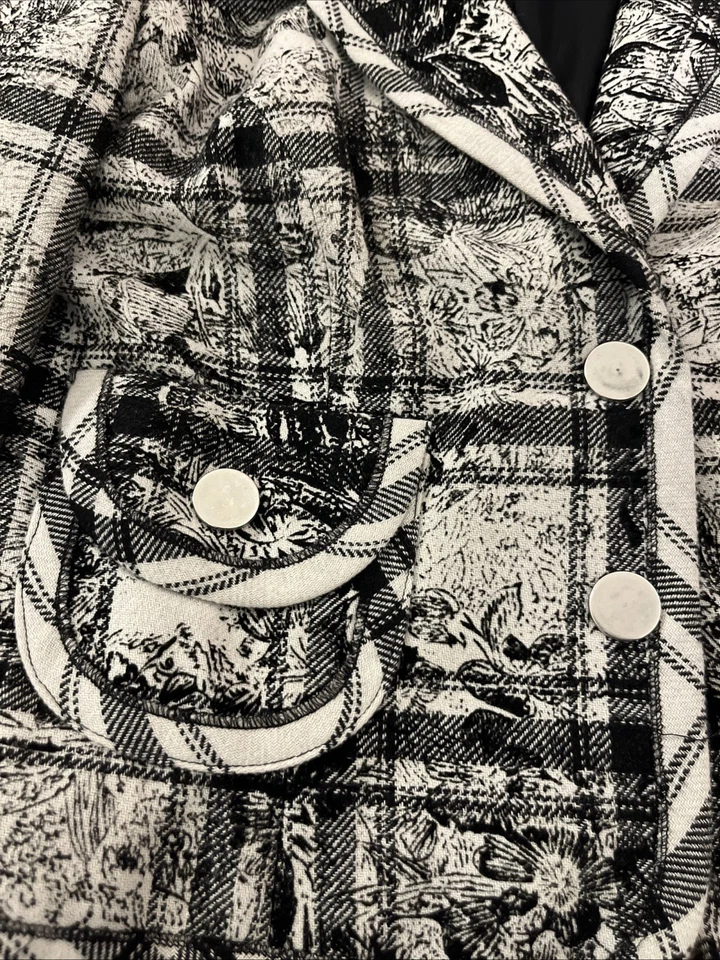 Chaqueta ajustada de diseñador Cynthia Steffe Foto 3 de 4