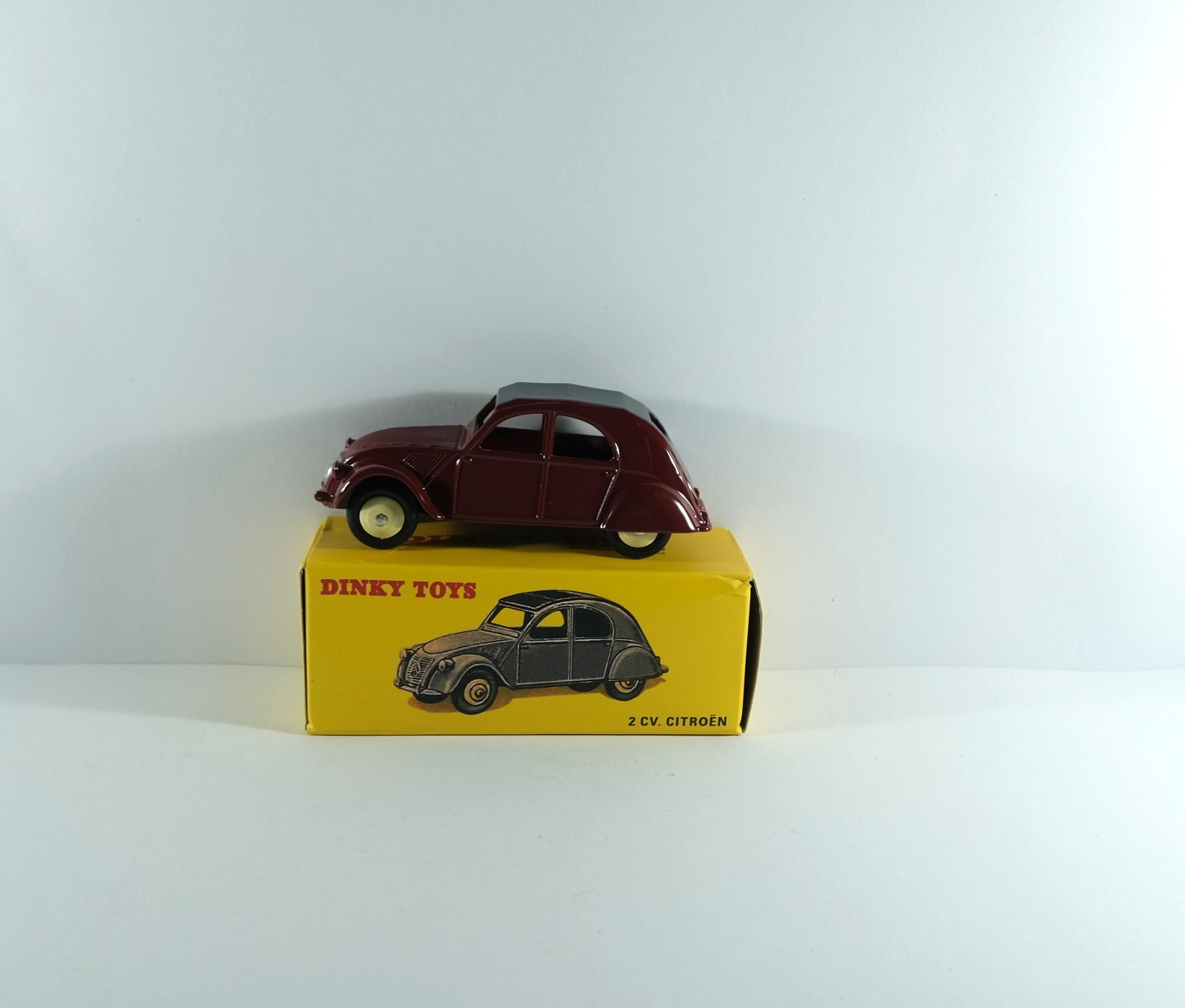 Dinky 24CP, Citroen DS19 - Free Price Guide & Review