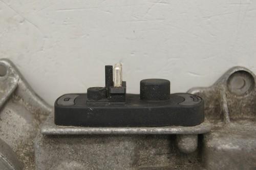 86 87 88 89 Mercedes Convertible R107 380 450 560SL Mass Air Flow Meter OEM - Picture 4 of 8