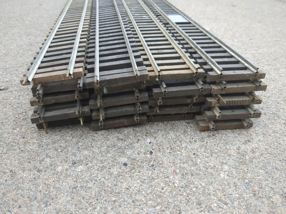 Lot 20 Gargraves O track 2-Rail Straight 37" - Image 4 of 4