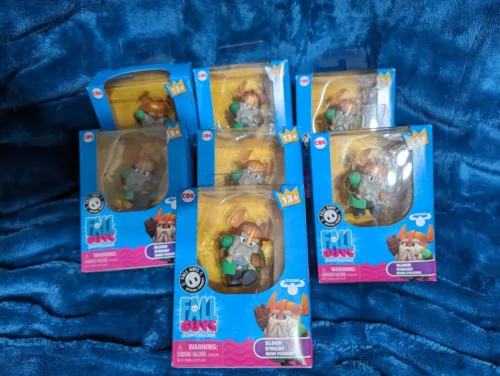 Fall Guys Ultimate KnockOut Elder Dwarf 2 inch Mini Figure C06 NEW IN BOX