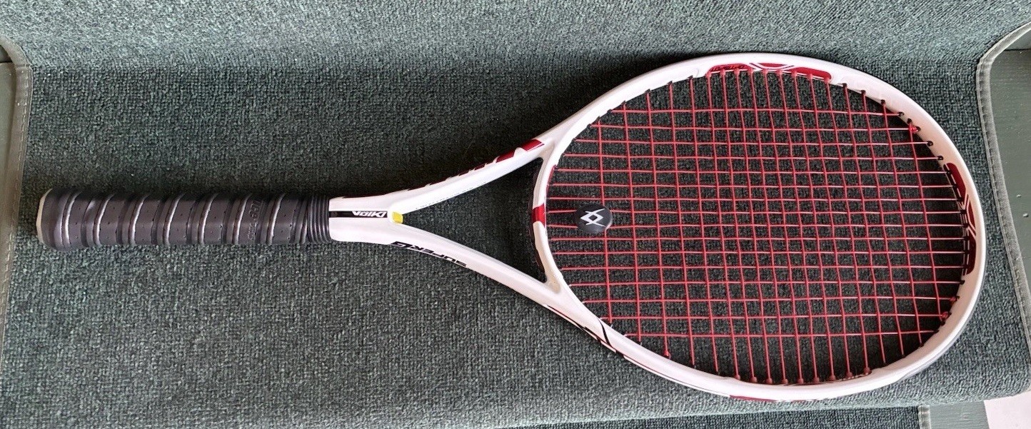 VOLKL ORGANIX 6, Super G Tennis Racket 27.0 in 23mm 100 sq. 
