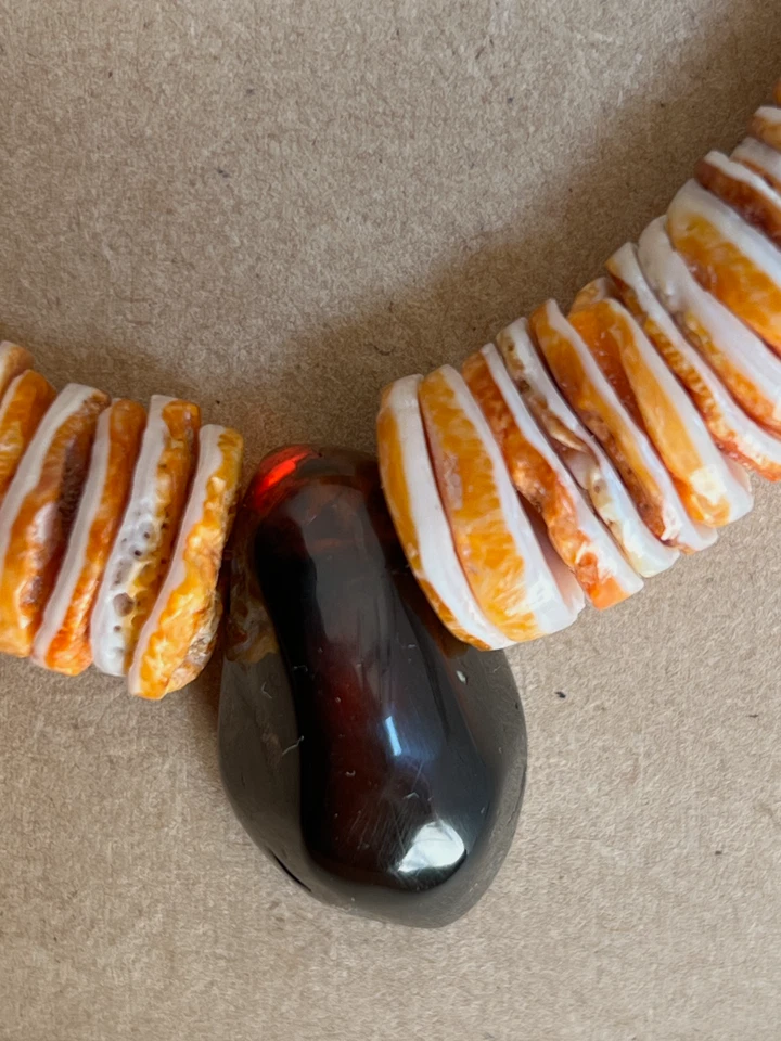 Spondylus & Amber Necklace from Chiapas, Mexico (All Natural) - Image 4 of 4