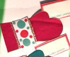 Vintage Christmas Felt Applique Tags Red & Green Mitten Design — photo 5