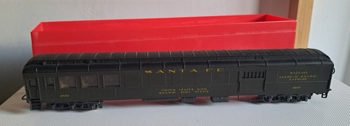 Vintage Rivarossi HO scale 2716 Santa Fe  mail & passenger coach in original box | Zustand: Used