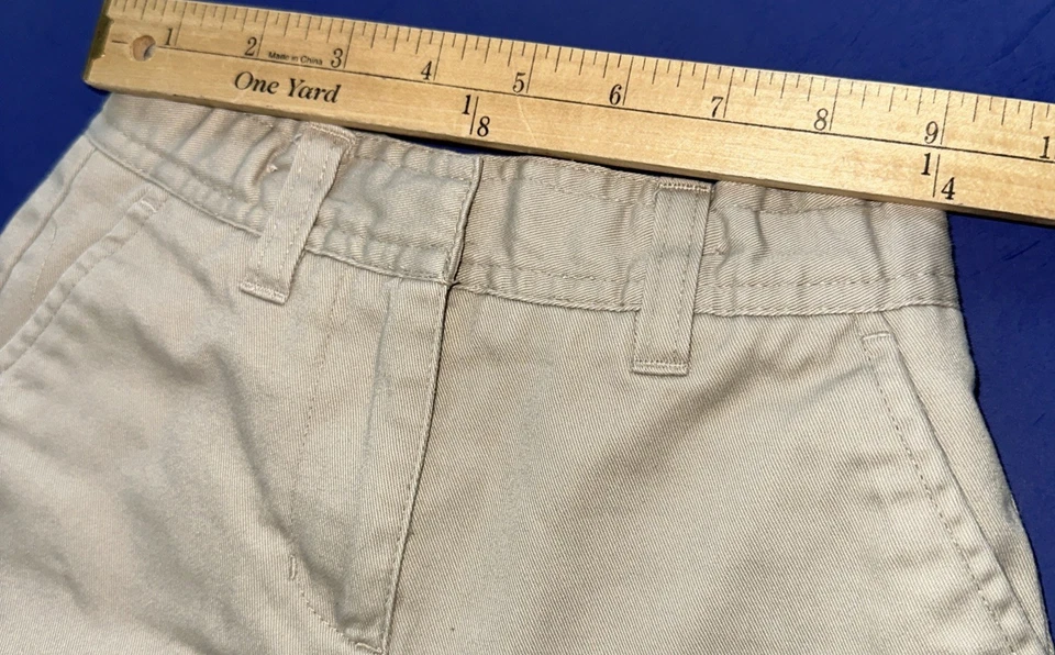 МАЛЕНЬКИЕ ДЕВОЧКИ ЖЕЛТОВАТО-КОРИЧНЕВЫЙ/БЕЖЕВЫЙ ШОРТЫ 'IZOD' SZ 5 ТОНКИЙ EUC - Изображение 3 из 4