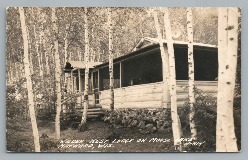 WilderNest Lodge MOOSE LAKE Hayward Wisconsin RPPC Vintage Log Cabin