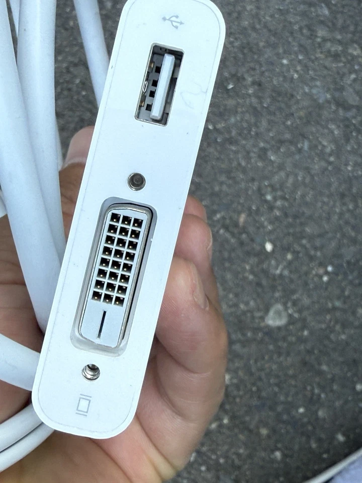 Apple A1306 White Mini Display Port to Dual-link DVI Adapter Cable Dongle - Image 4 of 4