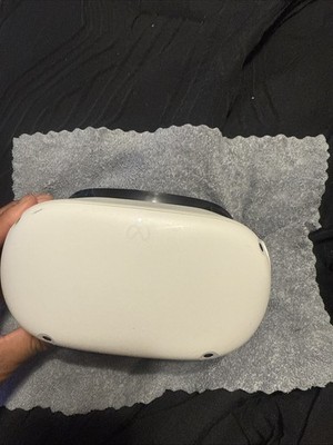 Meta Quest 2 Virtual Reality