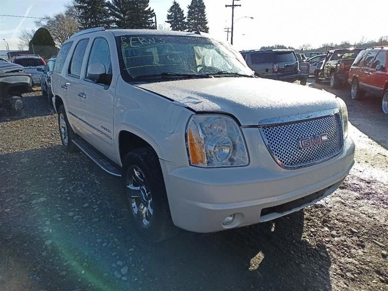 2007-14 GM SUV Sunroof Motor from 2013 GMC Yukon Denali 10300706 - Image 3 of 4