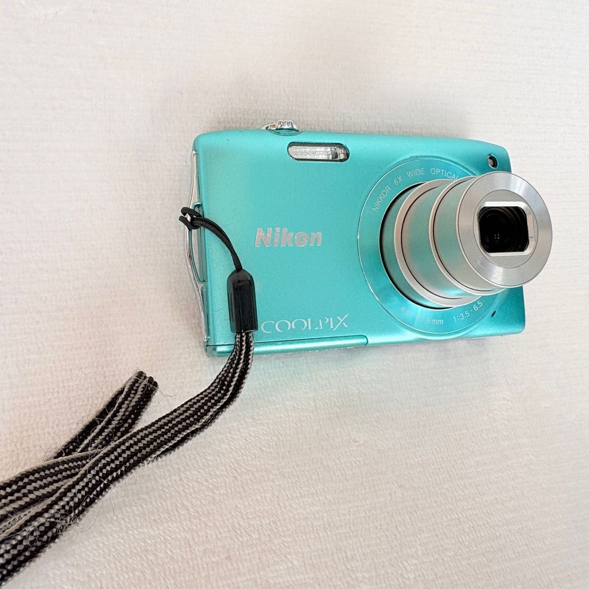 Nikon COOLPIX S3300 Green Digital Camera 16MP Compact 6x Zoom 720p