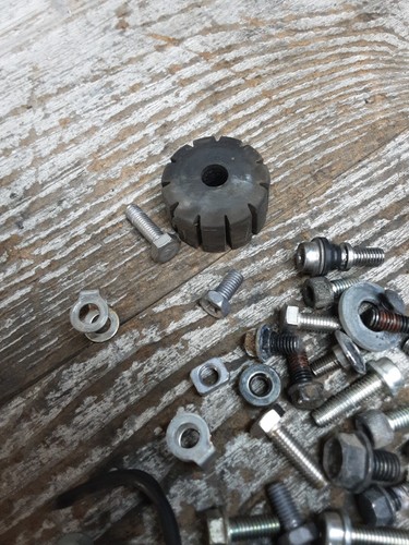 2009 09 07-14 Honda VT750 Shadow Spirit 750 Misc Miscellaneous Hardware Screws - Picture 4 of 10