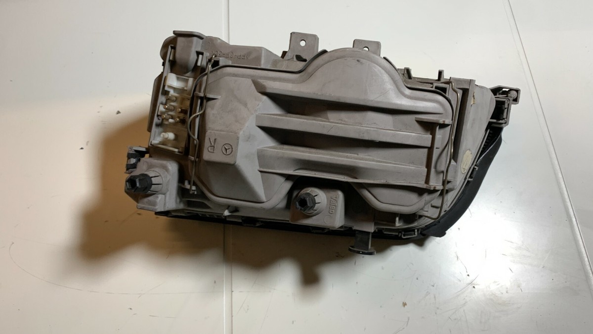 Original Mercedes C Class W202 Bosch Xenon Headlight Right  