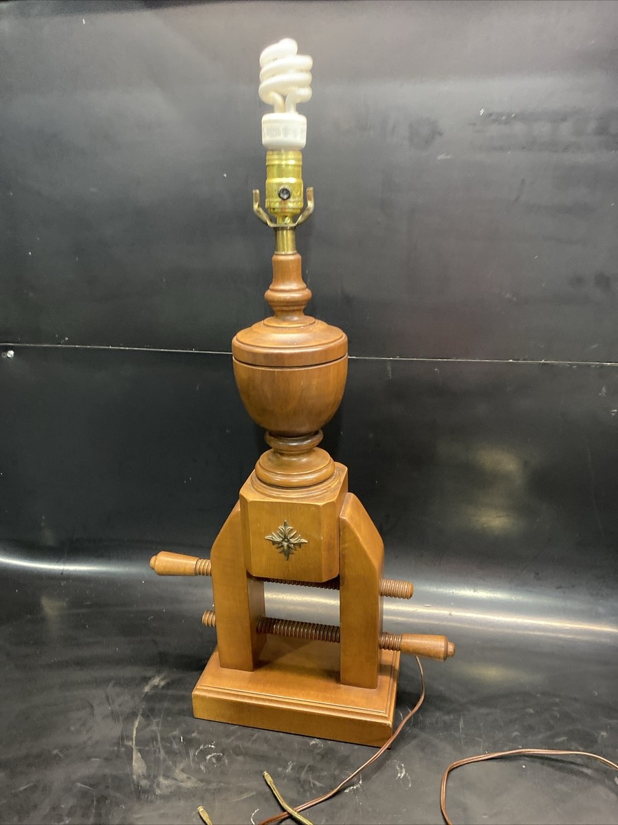UNIQUE VINTAGE TELL CITY HARD ROCK MAPLE ANDOVER CARPENTER CLAMP