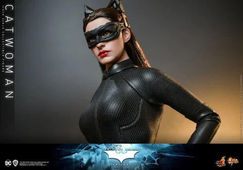 In Hand! New Hot Toys MMS627 The Dark Knight Trilogy 1/6 Catwoman Action Figure - Picture 12 of 17