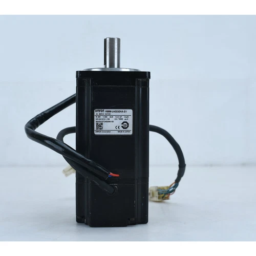 Used 1 PC Omron R88M-U40030HA-S1 Omron Tested in good condition#XR