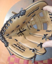 Tee ball Glove/Mit, boys, by 2Xs, black and brown leather, New, 9 1/2"