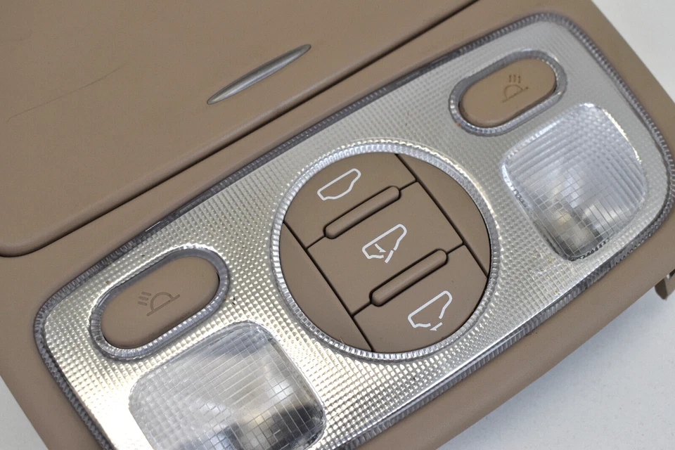 Kia Rondo 2007-2012 consola superior beige domo luz mapa lámpara OEM 92810-1D000 Foto 2 de 4