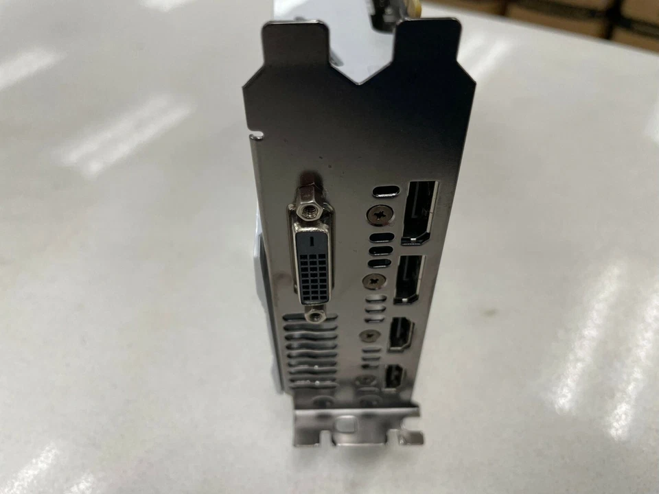 ASUS NVIDIA GeForce GTX 1060 3GB GDDR5 Graphics Card (DUALGTX1060O3G) - Image 3 of 4