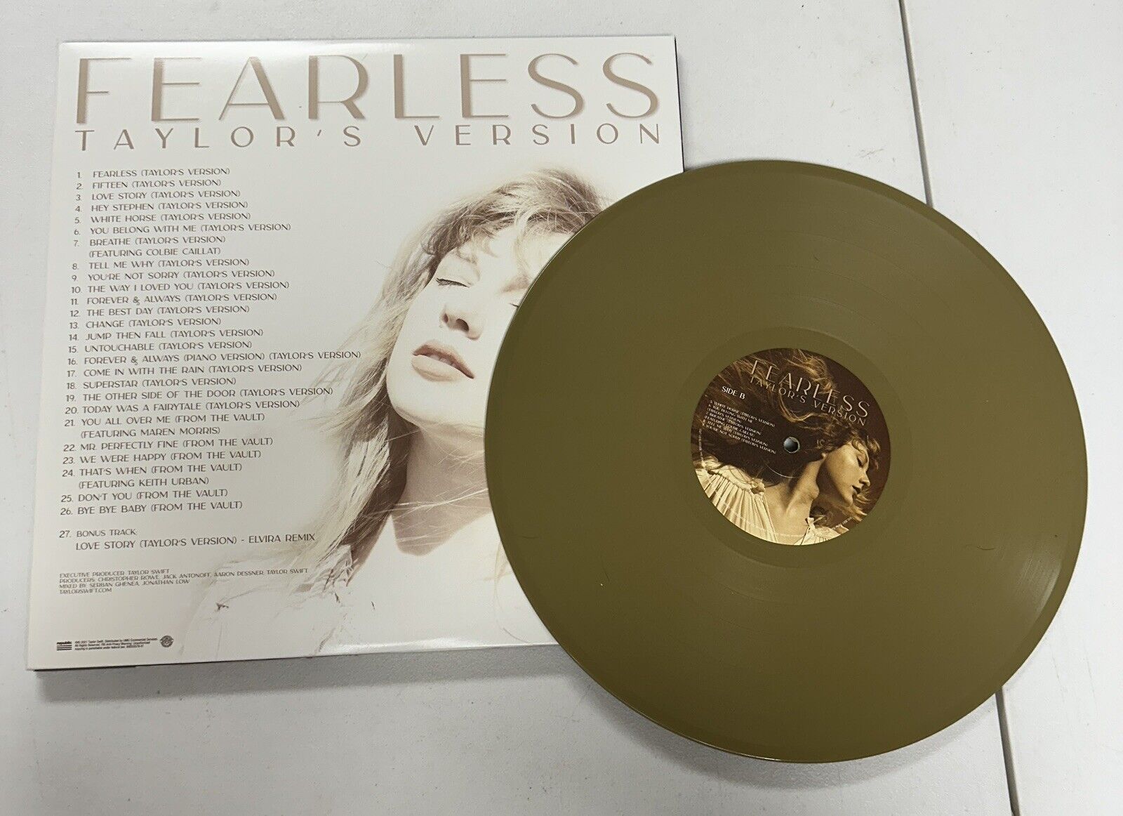 Fearless (Taylor's Version) by Taylor Swift (Record, 2021)
