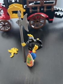 VTG Lego Dragon Knights BUNDLE 3 sets - #6020, 6056 and 6076 - READ!