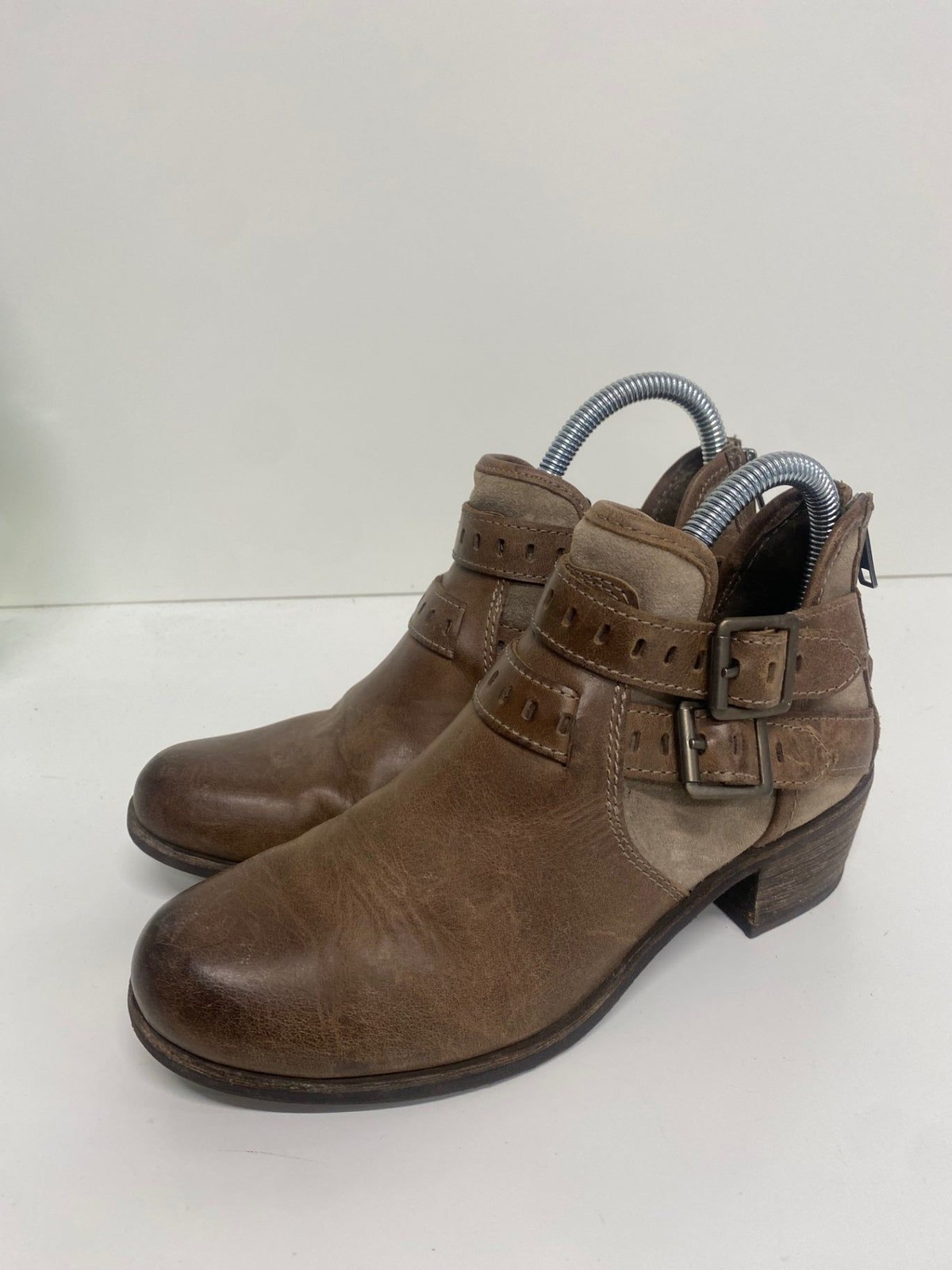 Fabulous UGG Patsy ankle strap western Boots UK4.… - image 1