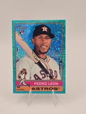 2025 Topps Heritage - Pedro Leon #271 Chrome Aqua Sparkle Refractor (RC)