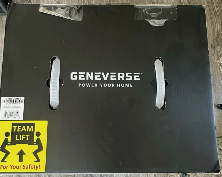 Geneverse HomePower ONE PRO + 2x 100W Solar 1210Wh LiFePO4  Generator Brand New