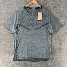 Nike Tech Knit Dri-FIT ADV Running Shirt Men’s Size Medium Gray DM4753-010 NWT