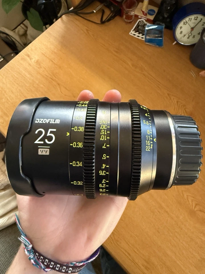DZOFilm Vespid Prime 25mm T2.1 Cinema Lens for EF - Image 2 of 4