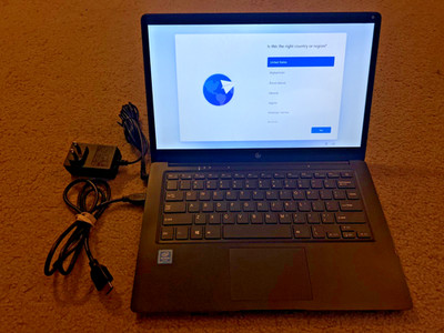 Core Innovations CLC14364BL: Celeron N3350 @1.10GHz, 3Gb DDR3, 64Gb eMMC, CI-OEM