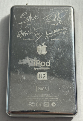 Apple iPod classic M9787LL 4th Gen. U2 Special Edition Black/Red