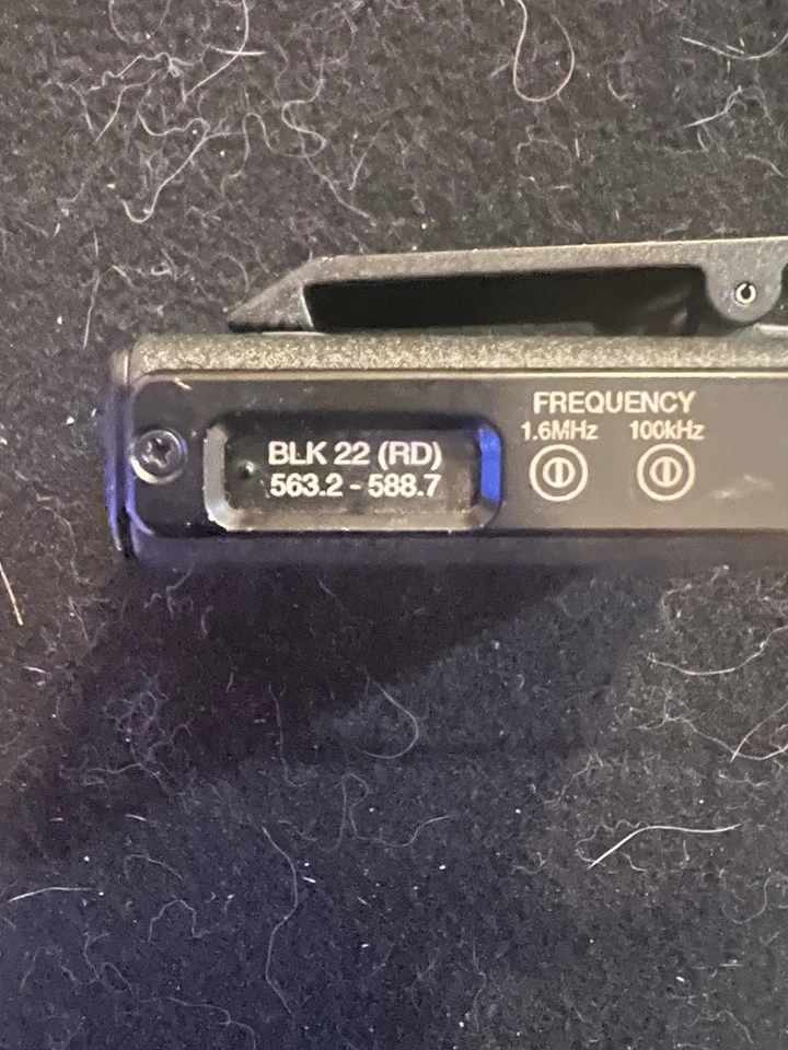 Lectrosonics UM400A - Image 2 of 2