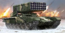 Trumpeter 05582 - 1:35 Russian TOS-1 24-Barrel Multiple Rocket Launcher