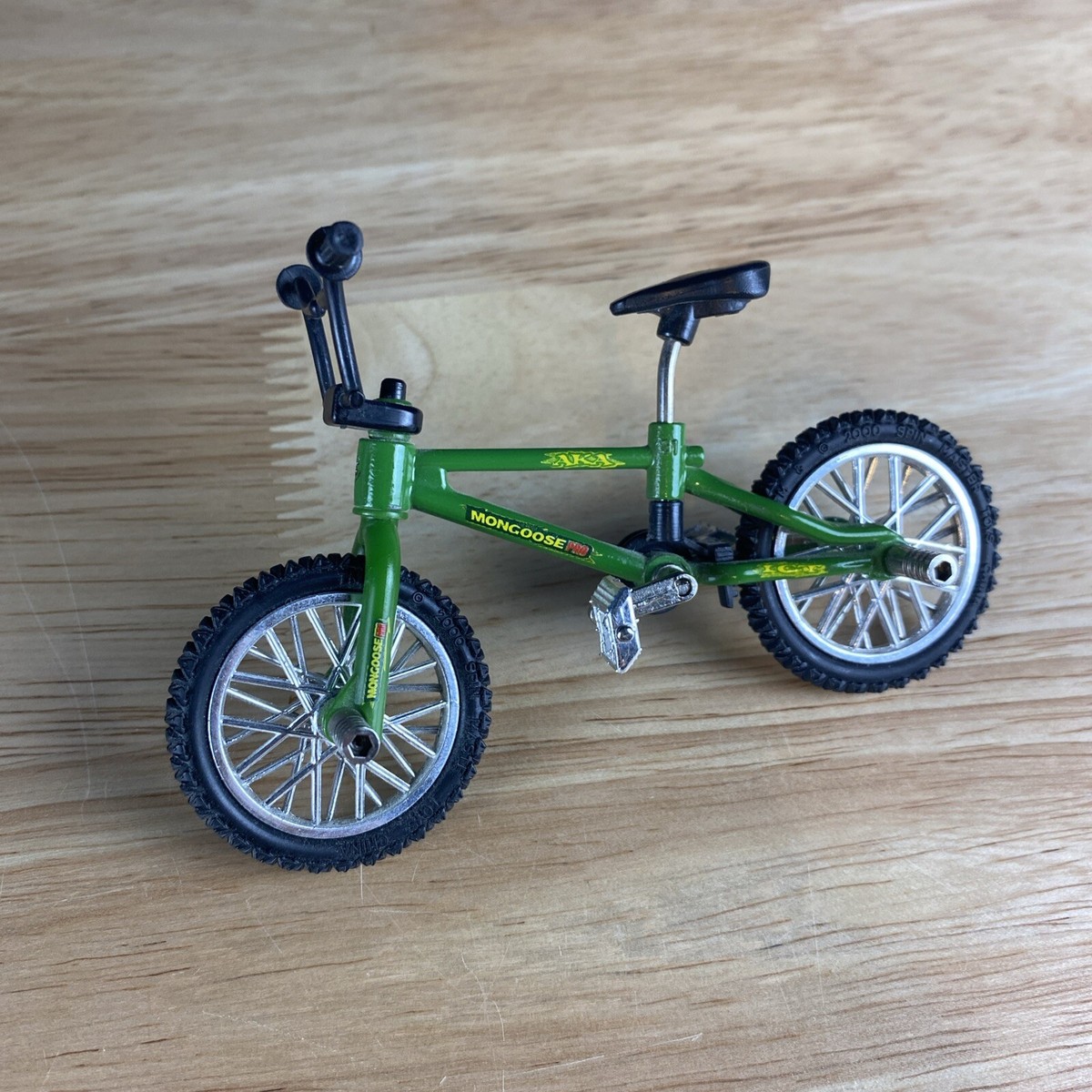 Vintage 90s schwinn New customized road Champs bxs finger bmx Bike