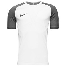 nike vapor aeroswift
