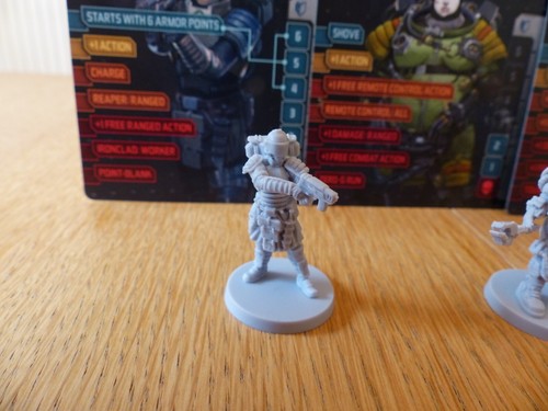 Zombicide Invader: Preacher Karl, Rea Tank Girl Lt Jee-Hye Lt Graham Inshish Vak - Picture 2 of 7