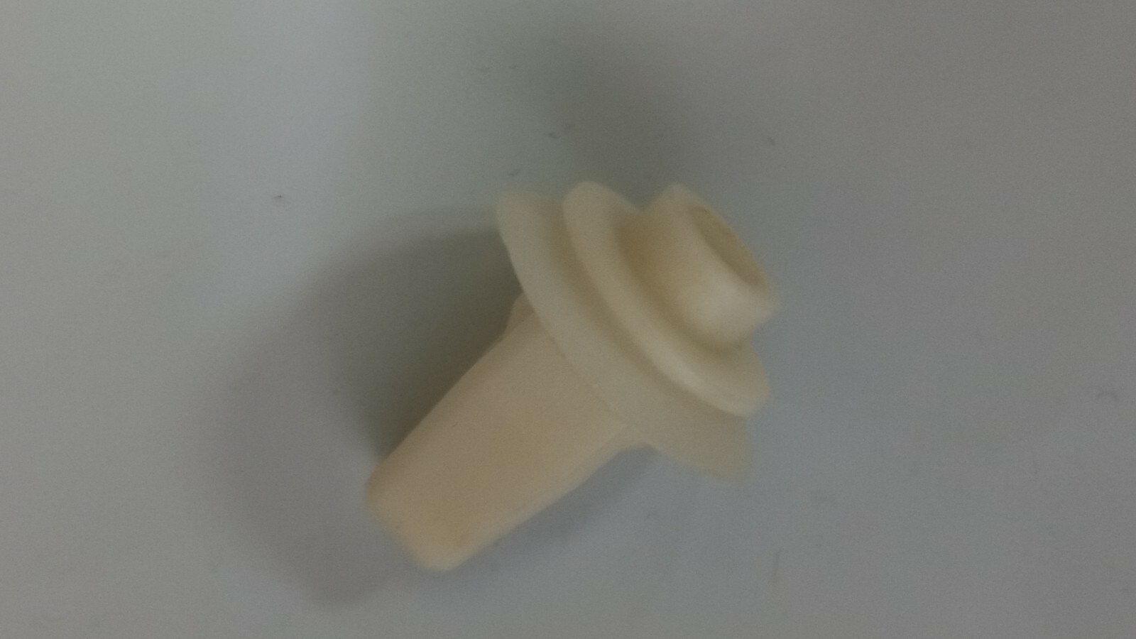 A0009888625 Mercedes Body Chassis Plastic Nut Insert Plug Fixing 