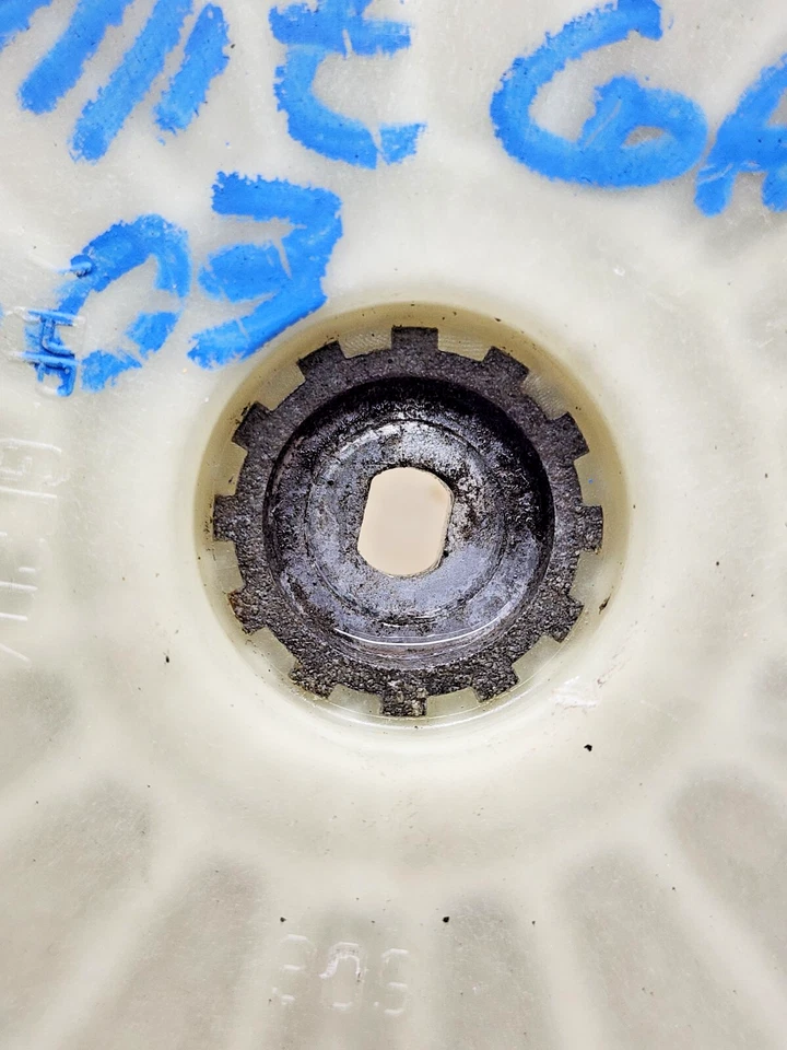 Hoja del ventilador de refrigeración del motor Mitsubishi Galant 1999-2003 2,4 L OEM Foto 3 de 4