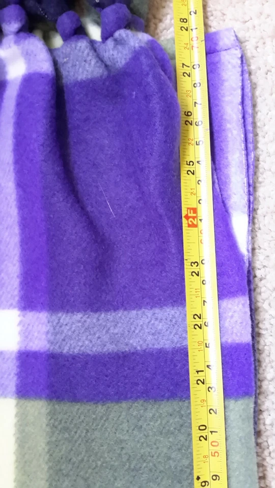 女士女孩抓绒冬季围巾格子紫色绿色 56 英寸长条纹二手状况完好 — 第 4/4 张图片