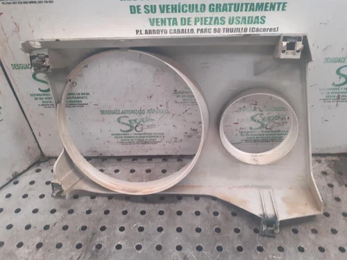 624117F Molduras Delanteras para NISSAN TERRANO II (R20) * 1007880 - Imagen 2 de 2