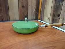  Vintage Unmarked Green Metal Silent Butler with Wooden Handle 