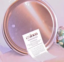 ONE NEW WINCO APZT-12 INCH DIAMETER WIDE RIMMED ROUND ALUMINUM PIZZA TRAY PAN