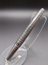 Good PILOT Elite Grid Pattern Engraved 14K-585 F Nib Fountain Pen
