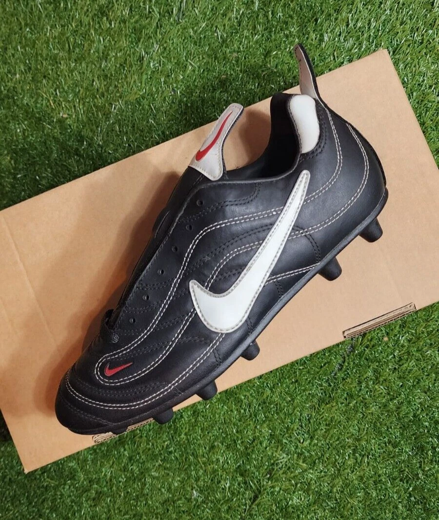 Nike R9 Soccer Cleats | eBay display picture 1